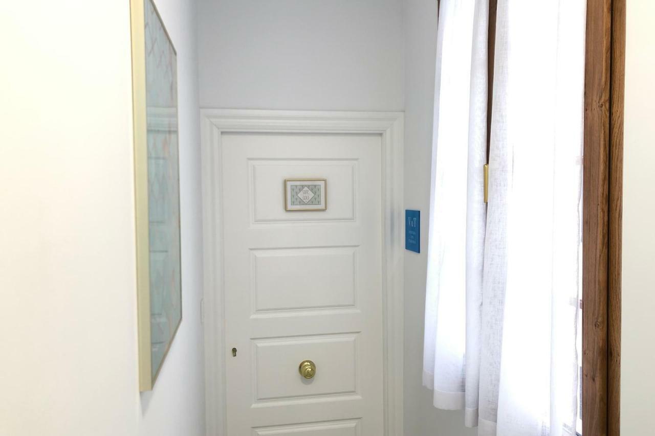 Suites Casa Luben León Εξωτερικό φωτογραφία