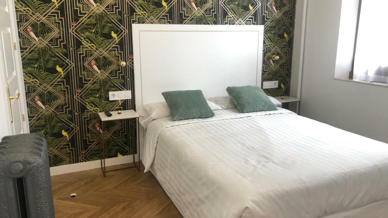 Suites Casa Luben León Εξωτερικό φωτογραφία